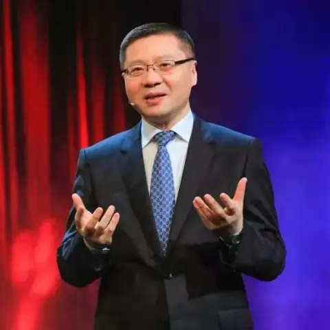Zhang Weiwei: "Asya Gelecektir, Avrupa Geçmiş" Çıkışısı Küresel Güç Dengesi Tartışmalarını Yeniden Ateşledi