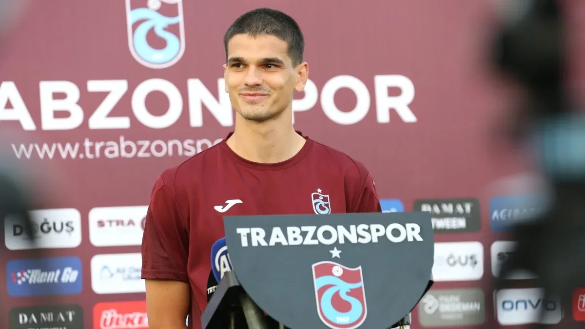 Trabzonspor'da Salih Malkoçoğlu Dönemi Kapandı: Al Jazira'ya Transferi Resmileşti Trabzonspor'da Salih Malkoçoğlu Dönemi Kapandı: Al Jazira'ya Transferi Resmileşti