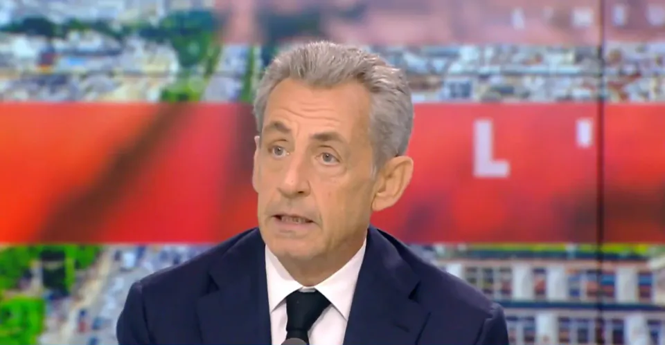 Sarkozy: "Papa Benedikt XVI'nın müdahalesi olmasaydı Florence Cassez serbest kalamazdı" görseli
