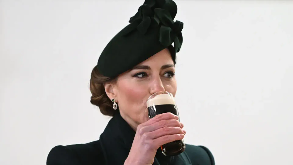 Prenses Kate'in Favori İçecekleri: Sağlıklı Smoothie'lerden Kokteyllere görseli