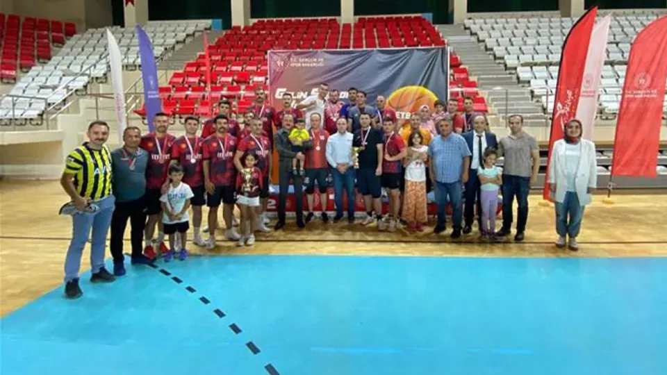 Erzincan Valiliği 4. Kamu Spor Oyunları Voleybolunda Şampiyon Oldu görseli