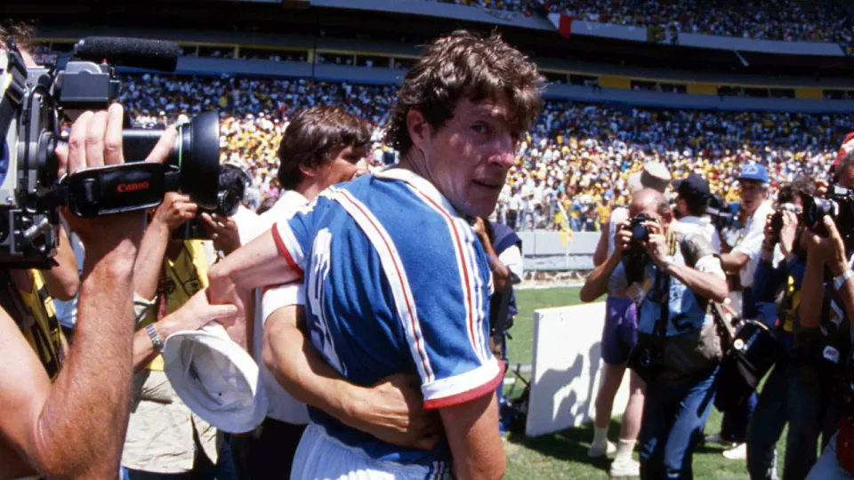 Luis Fernandez: 1986'ın O Penaltısı ve Fransız Futbolun Sessiz Kahramanı görseli