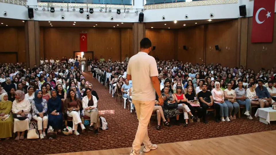 Yüreğir Belediyesi'nden KPSS ve MEB-AGS Adaylarına Coğrafya Semineri görseli