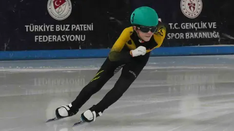 Erzurum'da Short Track Federasyon Kupası 1. Yarışması: İkinci Gün Sona Erdi, Yarın Final Heyecanı