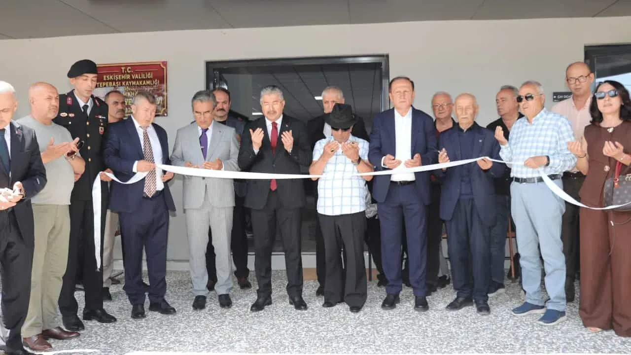 Eskişehir Nemli Köyü'nde Dayanışma Merkezi: Sosyal Tesisler Açıldı Eskişehir Nemli Köyü'nde Dayanışma Merkezi: Sosyal Tesisler Açıldı