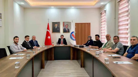 Hisarcık'ta sosyal yardım dayanışması Kaymakam Atam başkanlığında değerlendirildi