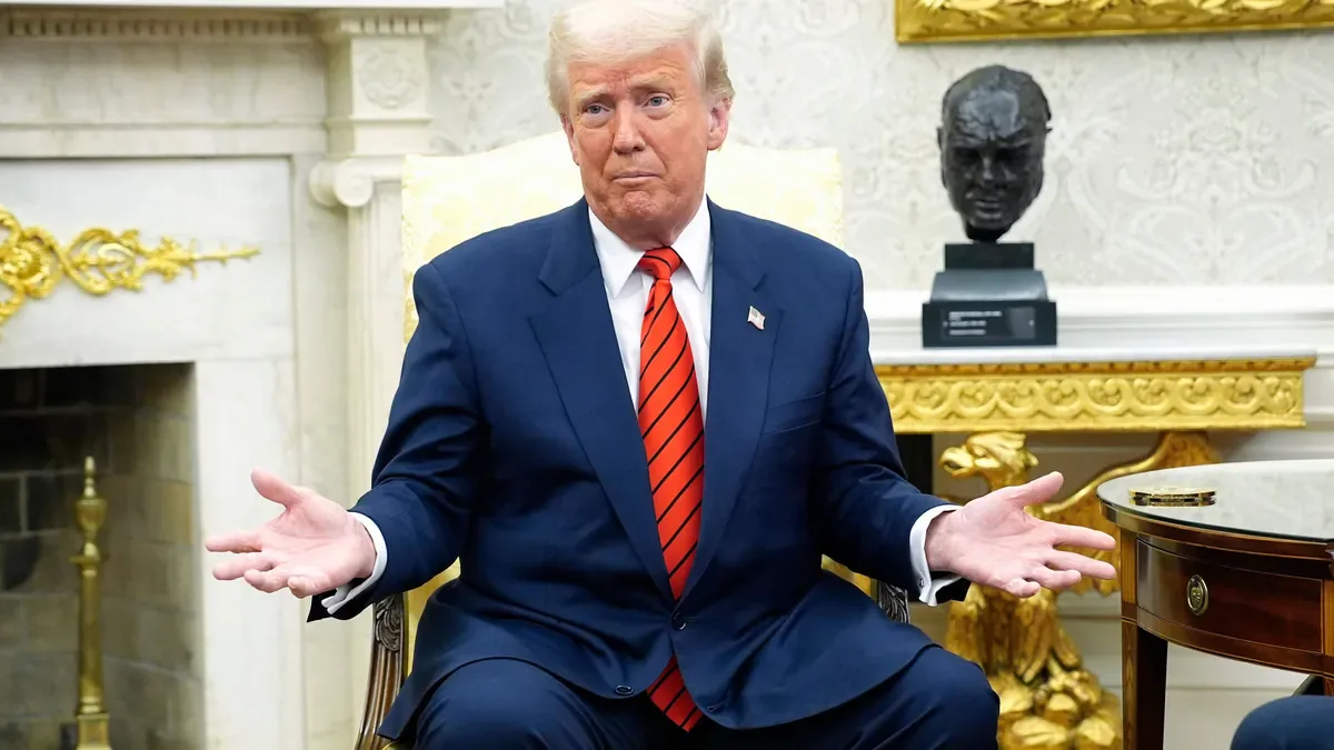 Beyaz Saray'da Şaşırtan Detaylar: Trump'ın 'Altın' Takıntısı ve Gizli Yazışmaları Beyaz Saray'da Şaşırtan Detaylar: Trump'ın 'Altın' Takıntısı ve Gizli Yazışmaları