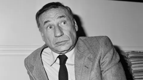 Mel Brooks 100 Yaşında: Komedi Dünyasının Efsanesinden Unutulmaz Kareler