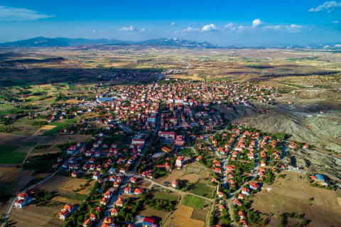 Burdur Yeşilova'da Yangın Paniği: 6 Dönüm Arazi ve 400 Balyası Kül Oldu