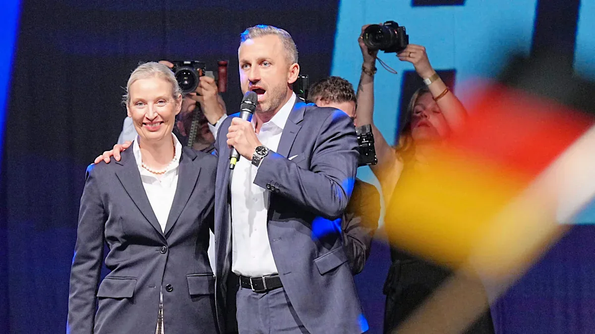 AfD Saksonya-Anhalt'ta tarihi zafer kazandı: Oyun %44'te, tek başına yönetim yok