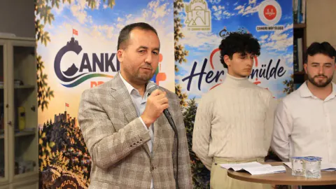 Çankırı'da "Her Gönülde Bir İz" Projesi Başladı: Vali Çakırtaş Gençlikle Buluştu