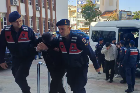 Aydın'da uyuşturucu operasyonu: 71 gözaltından 3 tutuklama