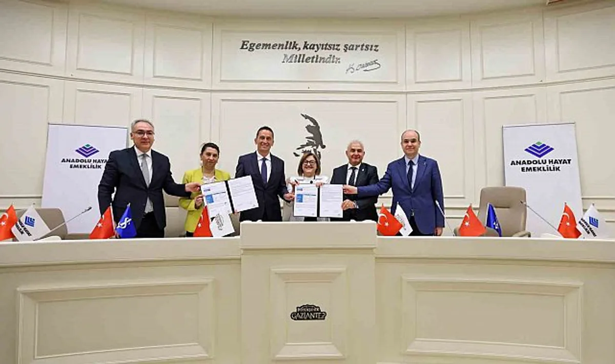 Gaziantep Büyükşehir Belediyesi'nden Model İş Birliği ve Konut Hamlesi Gaziantep Büyükşehir Belediyesi'nden Model İş Birliği ve Konut Hamlesi