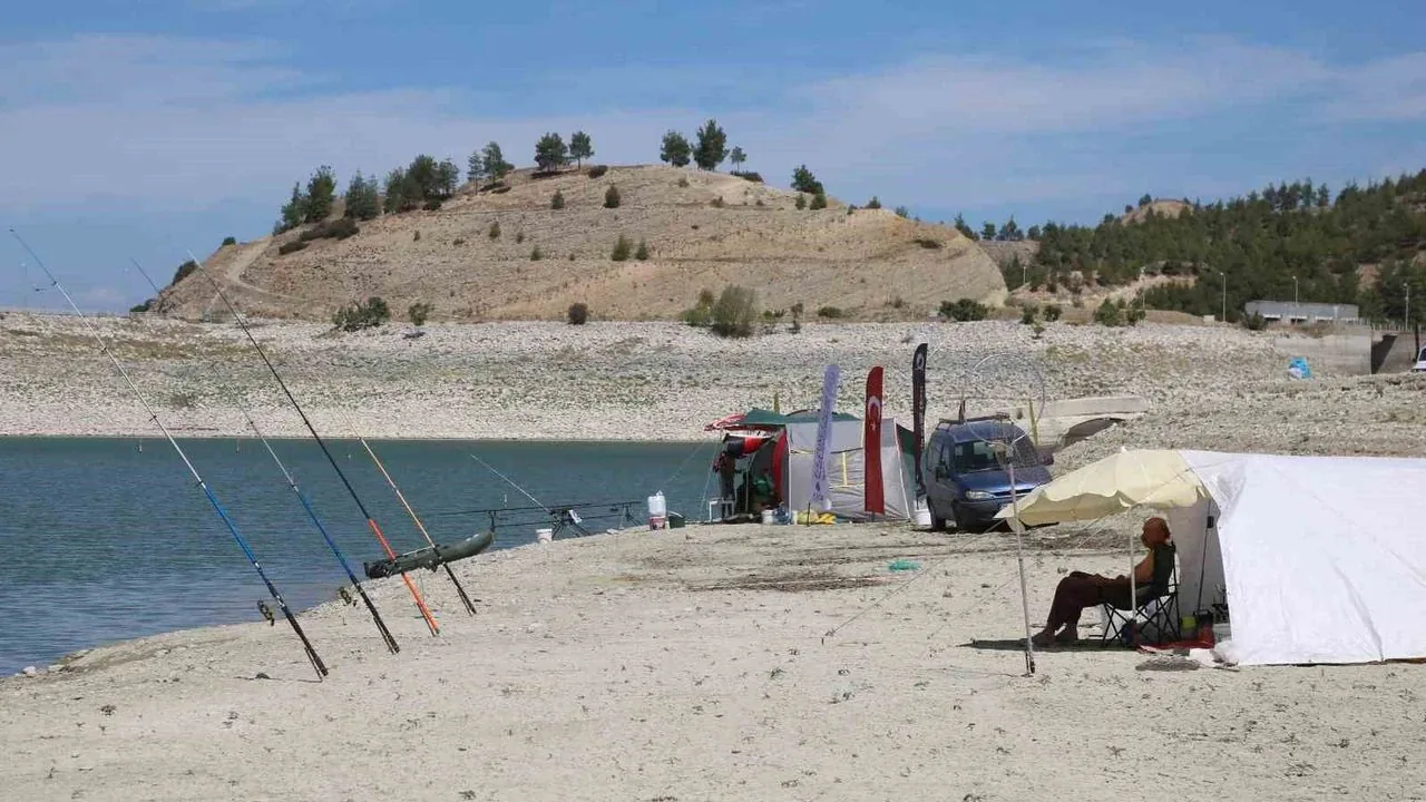 Denizli'de 6. DENOLDER Carp Cup Heyecanı: 60 Sporcu Gökpınar'da Buluşuyor Denizli'de 6. DENOLDER Carp Cup Heyecanı: 60 Sporcu Gökpınar'da Buluşuyor