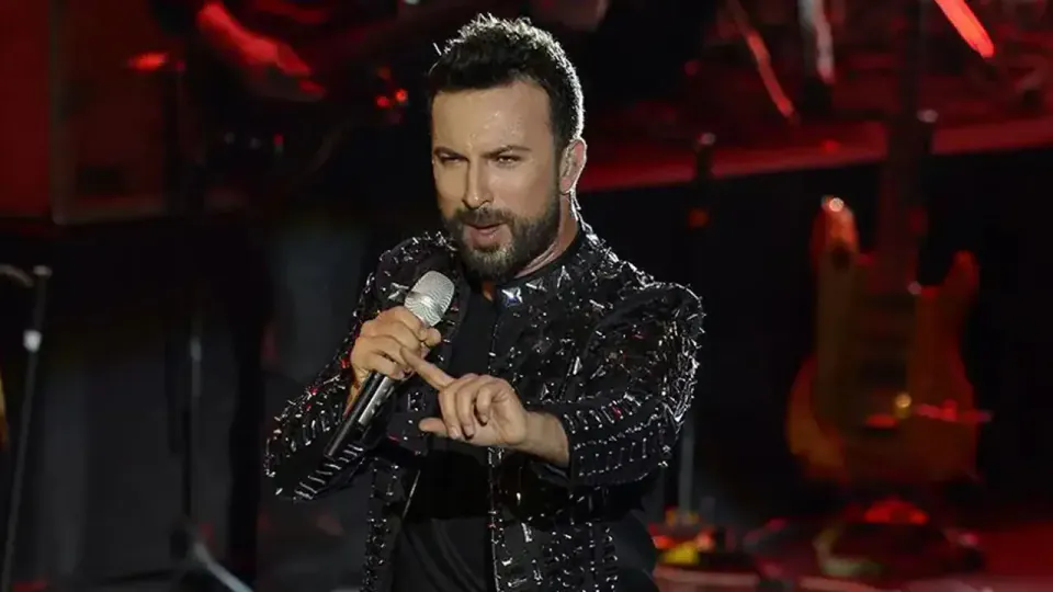 Tarkan Marmaris'te Sahne Alıyor: Konser Biletleri 25 Bin TL'ye Kadar Çıkıyor görseli