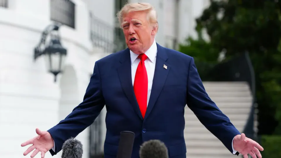 Trump, Rusya dizel ihracatına izin verdi: "Avrupa 250 milyar dolar ödedi, ben Amerikan halkı için yaptım" görseli
