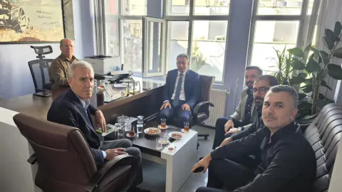 Silopi’de Tarım Kredi Kooperatifleri ve İlçe Müdürlüğü Buluştu: İşbirliği Güçlendirilecek Silopi’de Tarım Kredi Kooperatifleri ve İlçe Müdürlüğü Buluştu: İşbirliği Güçlendirilecek
