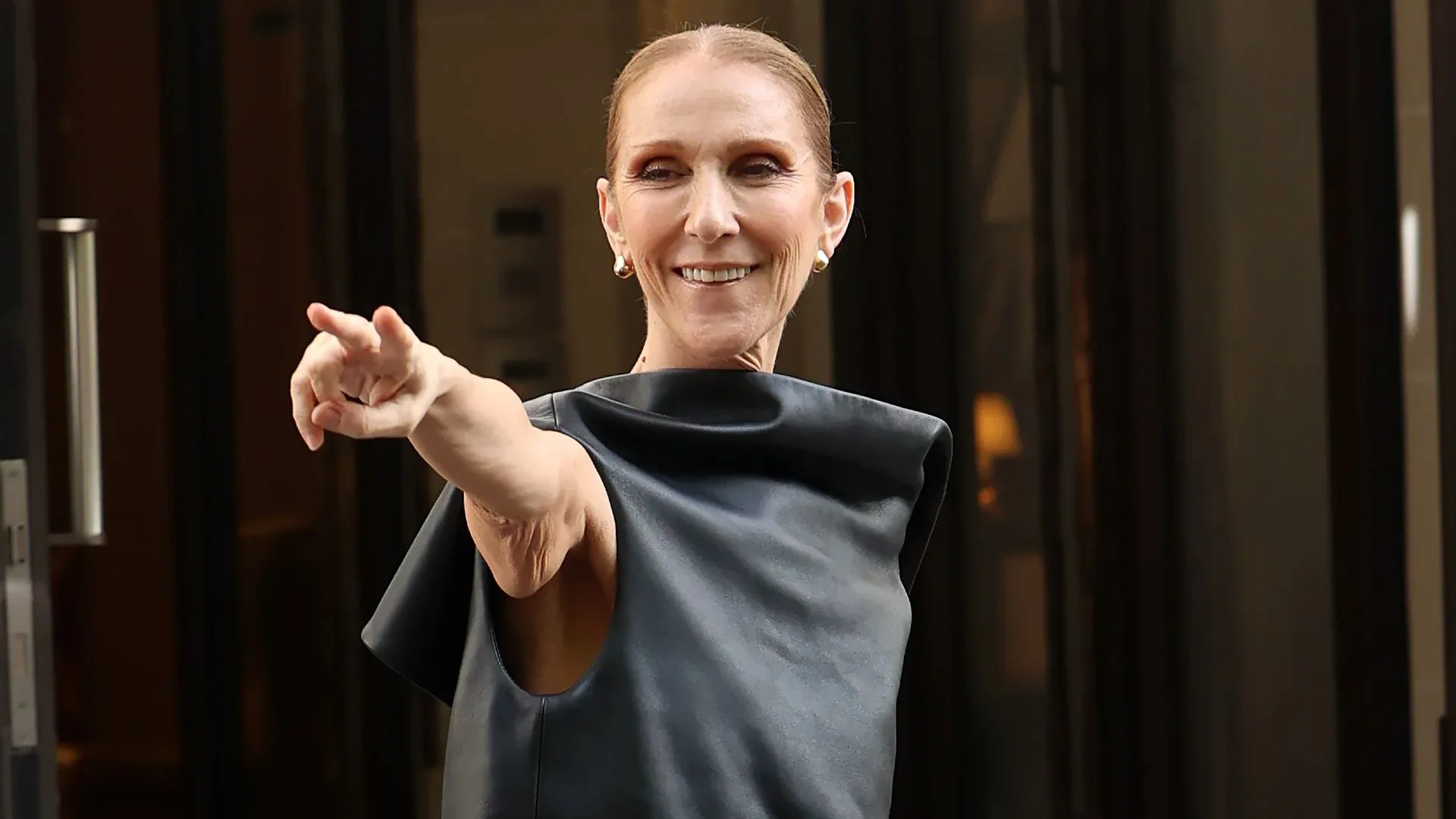 Celine Dion'un İkiz Oğulları Nelson ve Eddy Paris'te Görüntülendi: Ekim'de 16 Yaşına Basıyorlar Celine Dion'un İkiz Oğulları Nelson ve Eddy Paris'te Görüntülendi: Ekim'de 16 Yaşına Basıyorlar
