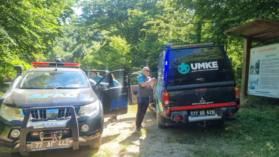 Yalova'da Şelale Kanyonunda Can Pazarı: Yaralı Vatandaş Tahliye Edildi görseli