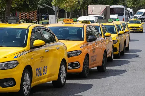 İstanbul'da Taksi Yaş Sınırı Değişti: Yeni Model Şartları Belli Oldu