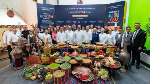 Gaziantep'te Kebap ve Baklavanın Ötesi: Ünlü Şeflerin 'Yemeden Dönmeyin' Dediği 5 Gizli Lezzet