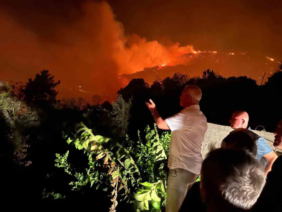 Alanya Belediye Başkanı Osman Tarık Özçelik için istifa iddiaları gündemde görseli