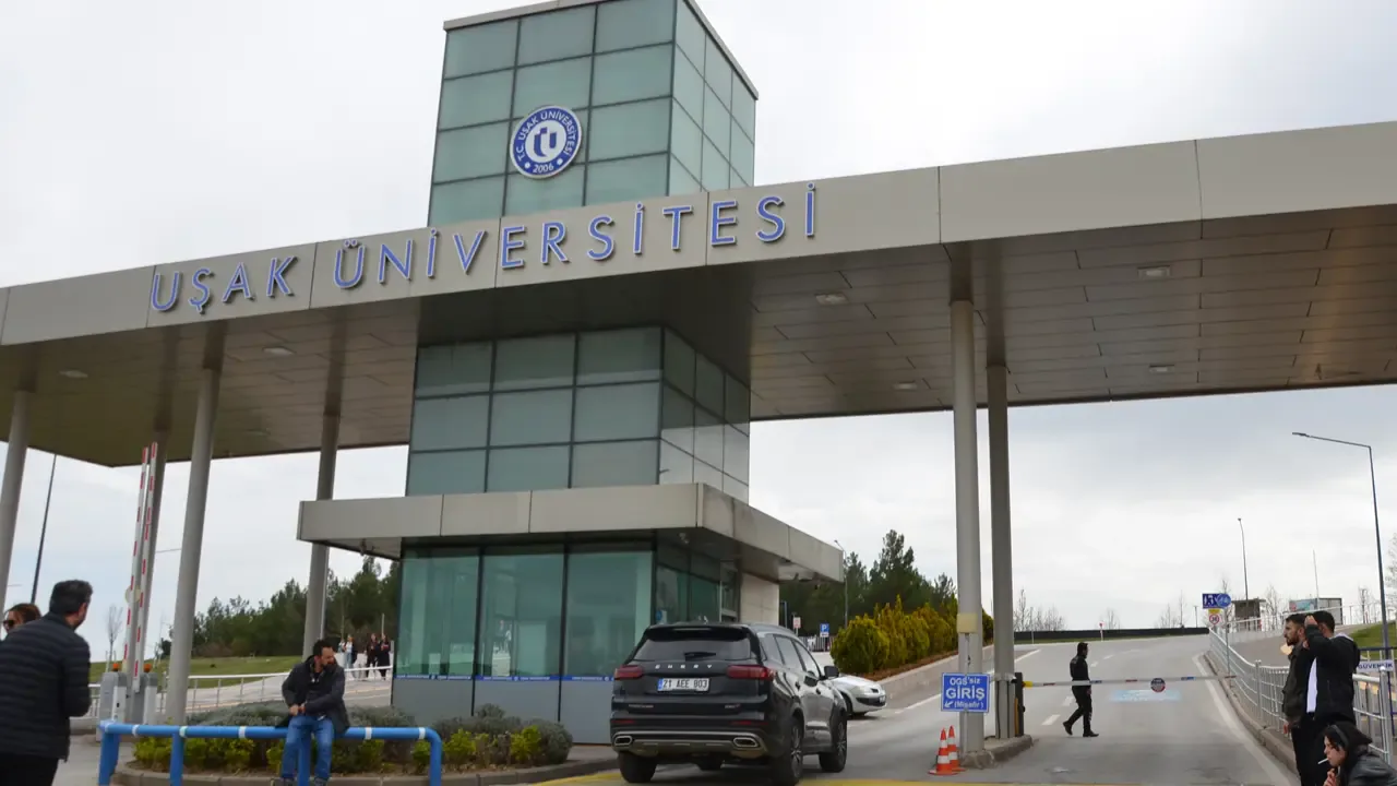 Uşak Üniversitesi 15 Sözleşmeli Personel Alımı Yapacak: Başvurular Başladı Uşak Üniversitesi 15 Sözleşmeli Personel Alımı Yapacak: Başvurular Başladı