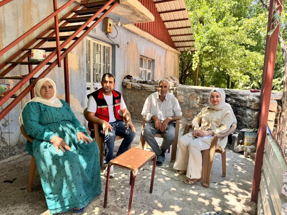 Siirt'te Gazi Şemsettin Yıldız ve Ailesine Anlamlı Ziyaret görseli