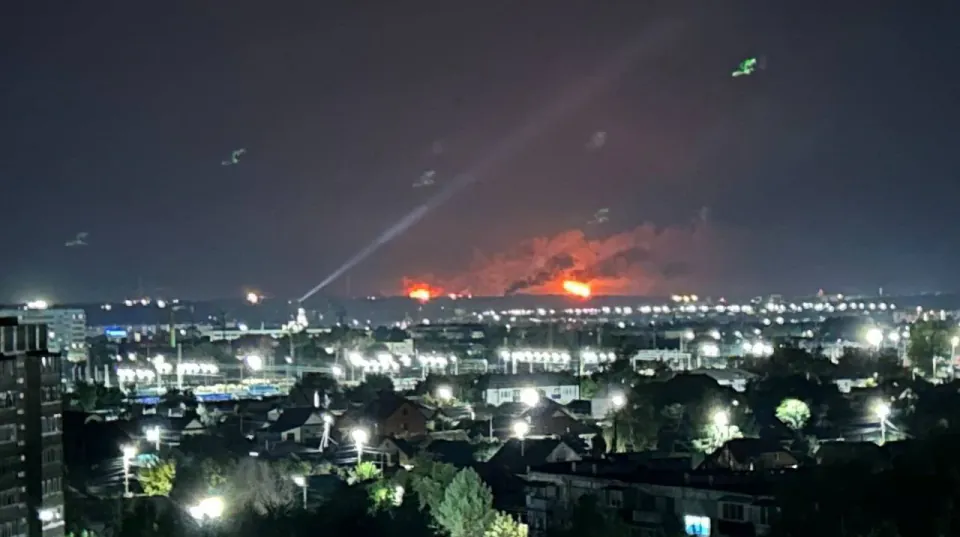 Rusya'ya drone saldırısı: Sızran Rafinerisi ve Volgograd fabrikası hedef alındı görseli