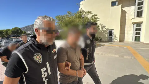 Bodrum Liman Başkanı rüşvet suçlamasıyla tutuklandı, diğer şüpheli serbest