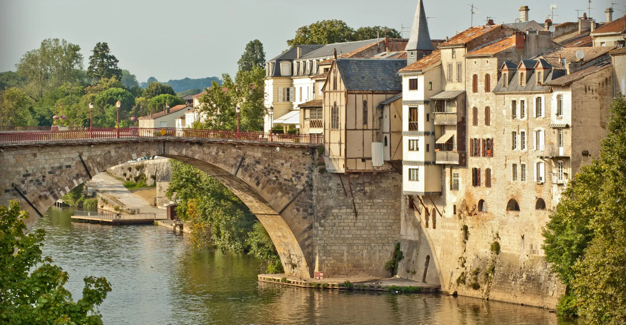 Fransa'nın Saklı Köşesi: Lot-et-Garonne'un Tarihi Yerleşimi Boussès Fransa'nın Saklı Köşesi: Lot-et-Garonne'un Tarihi Yerleşimi Boussès