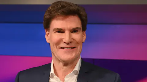 Maschmeyer'den Merz'e istifa çağrısı: 'Gemiyi yanlış yönlendirdi, komuta kulesinden inmesi lazım'