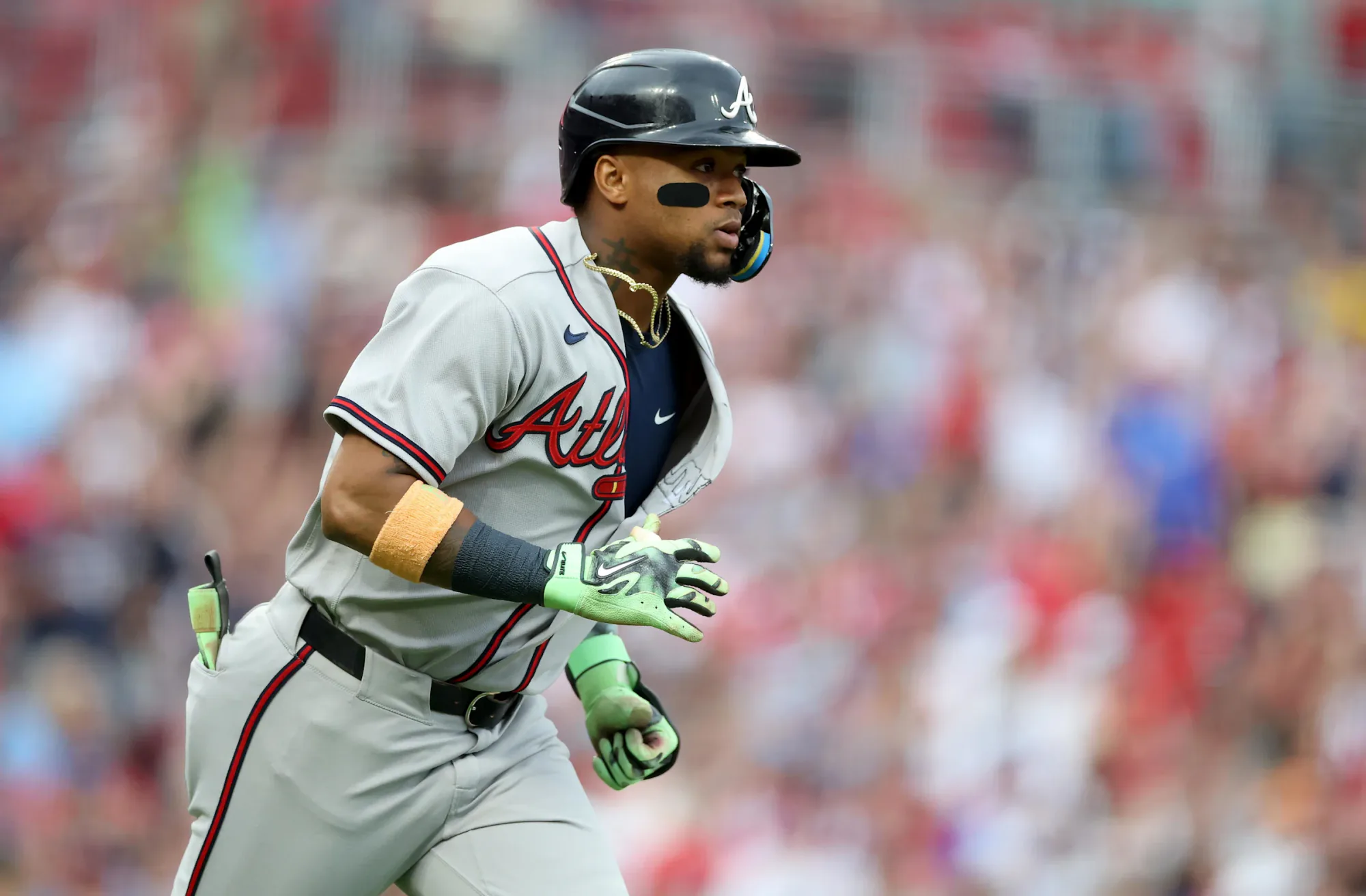 Atlanta Braves'da Ronald Acuña Jr. Şoku: Kritik Sakatlık Haberi Atlanta Braves'da Ronald Acuña Jr. Şoku: Kritik Sakatlık Haberi