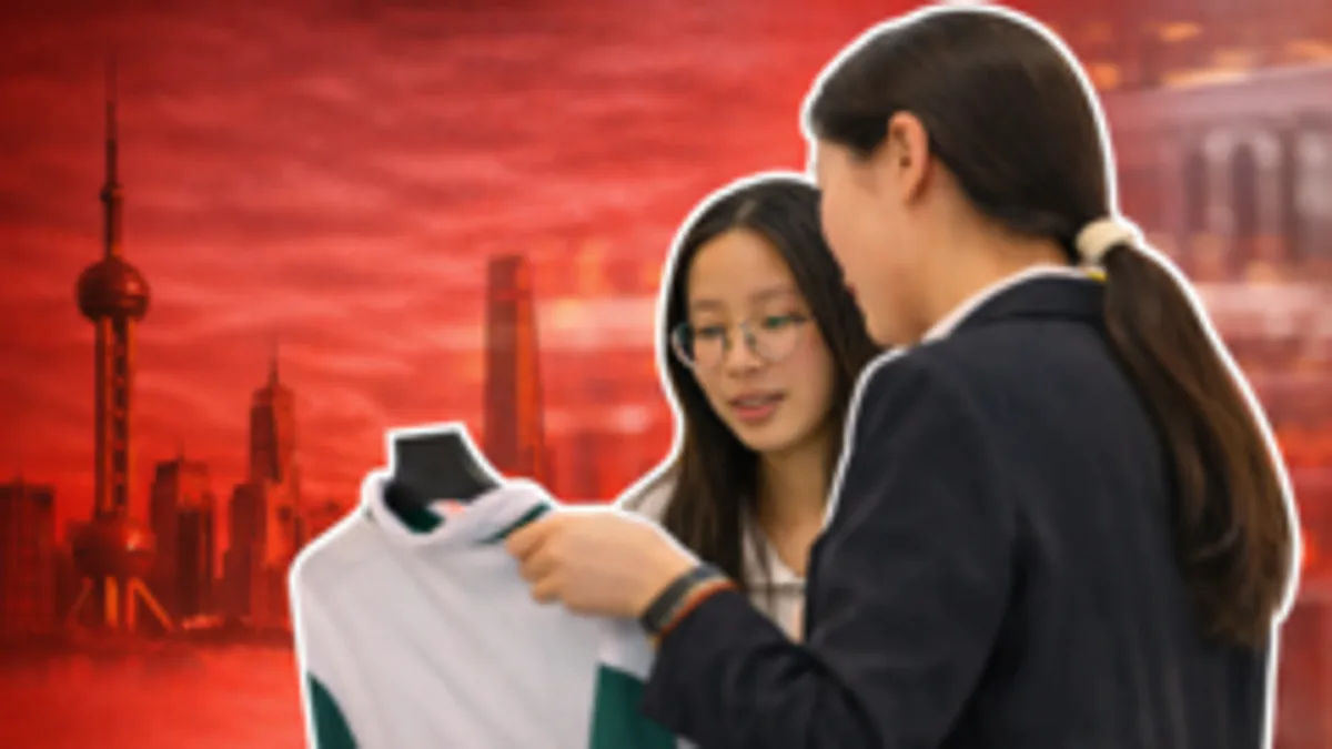 Çinli Genç Kadınlarda Yeni Moda Akımı: Neden Erkek Giyimini Seçiyorlar? Çinli Genç Kadınlarda Yeni Moda Akımı: Neden Erkek Giyimini Seçiyorlar?