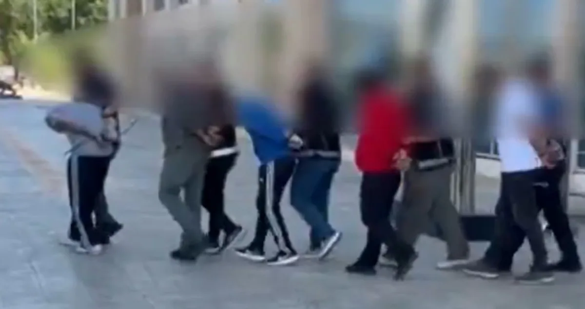Uşak'ta Narkotik Operasyonu: 16 Şüpheli Tutuklandı Uşak'ta Narkotik Operasyonu: 16 Şüpheli Tutuklandı