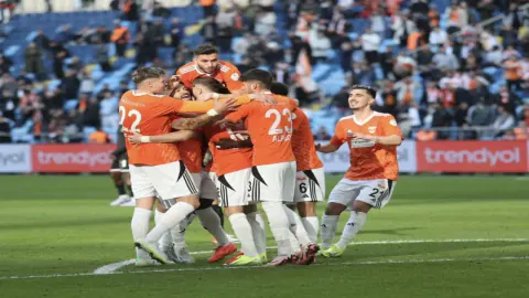 Adanaspor'dan Kritik Hamle: TFF'ye Lige Katılım Başvurusu Yapıldı