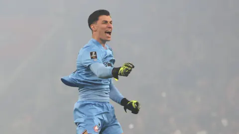 Berke Özer Lille'de: Türk Kaleciler Avrupa'da Yükselişte