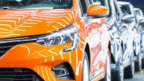 Alman Otomotiv Sektöründe Derin Kriz: Dev Markalar ve İstihdam Risk Altında