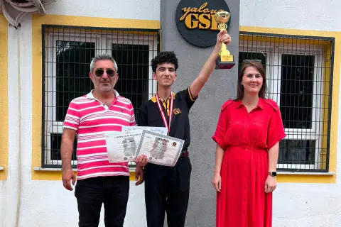 Yalova Güzel Sanatlar Lisesi öğrencisi Fatih Yakut'tan dünya çapında başarı