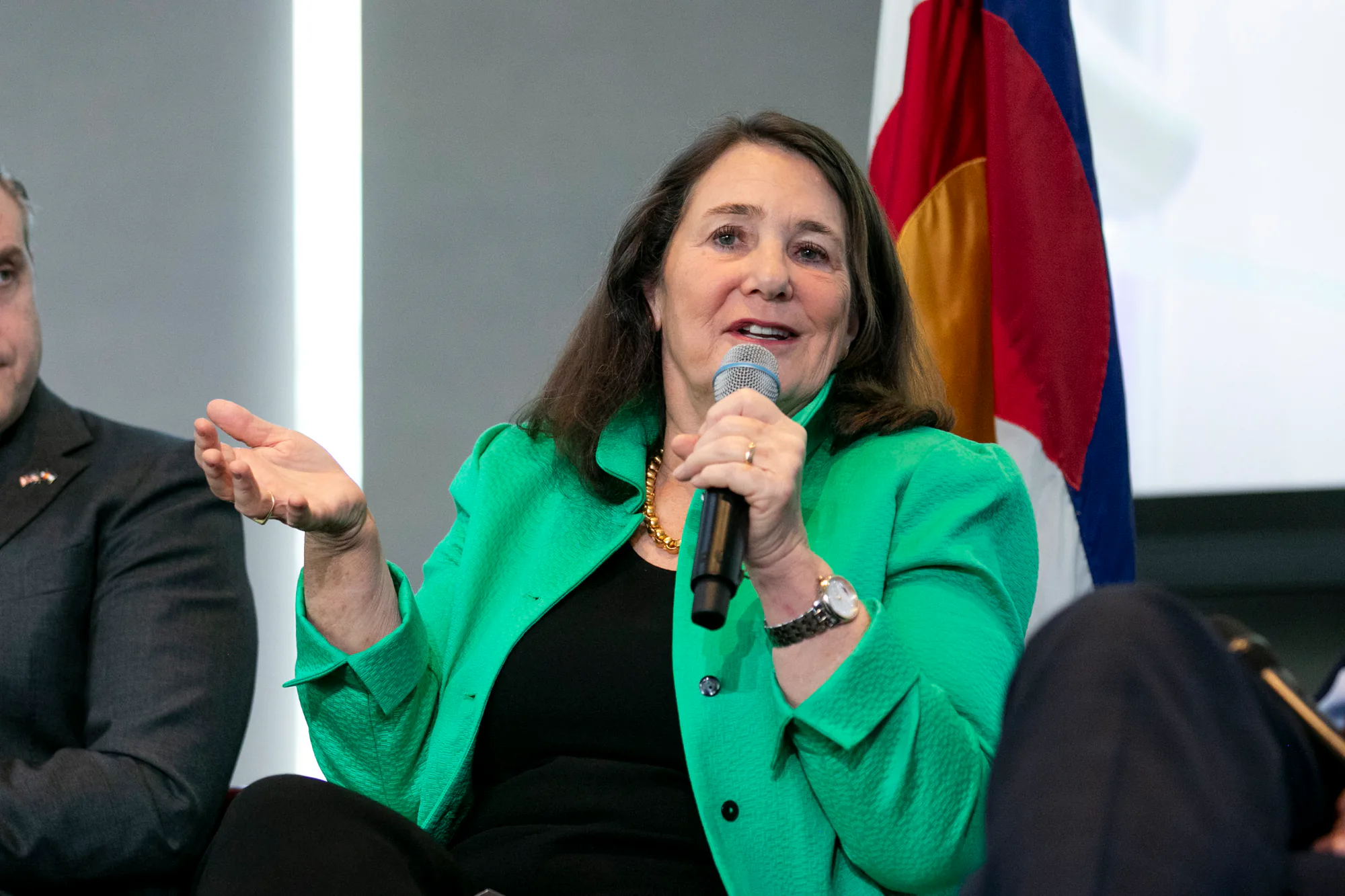 Colorado'da Siyasi Deprem: Melat Kiros ve Demokratların Sol Kanat Savaşı Colorado'da Siyasi Deprem: Melat Kiros ve Demokratların Sol Kanat Savaşı