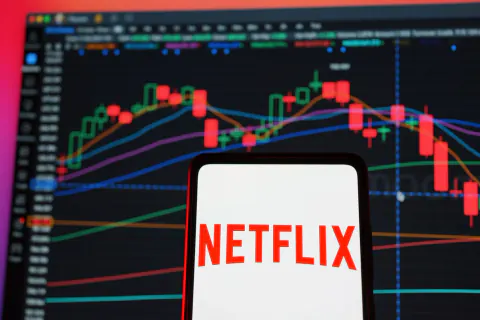 Netflix (NFLX) Hisseleri ve Stratejik Dönüşüm: Büyüme mi, Değer Kaybı mı?