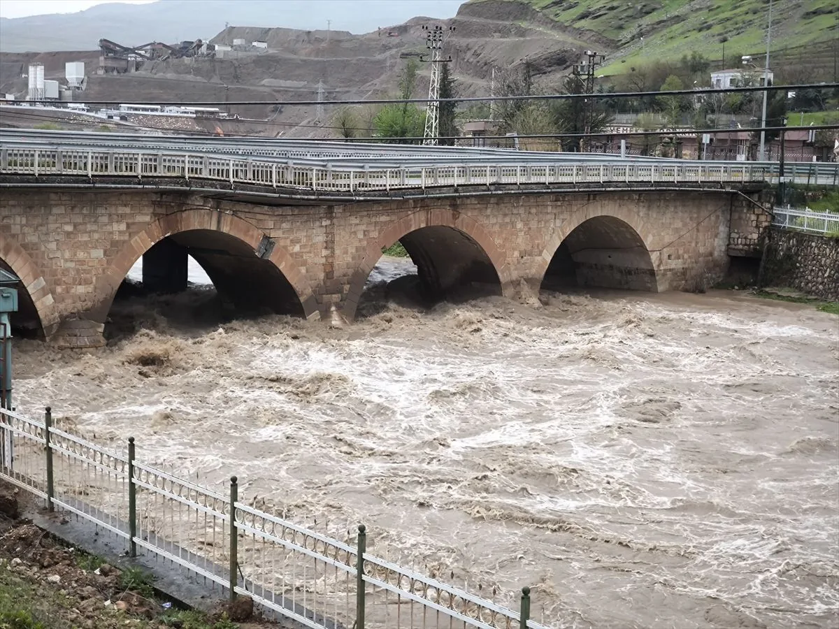 Siirt Kezer Köprüsü İçin Restorasyon ve Koruma Hamlesi Siirt Kezer Köprüsü İçin Restorasyon ve Koruma Hamlesi