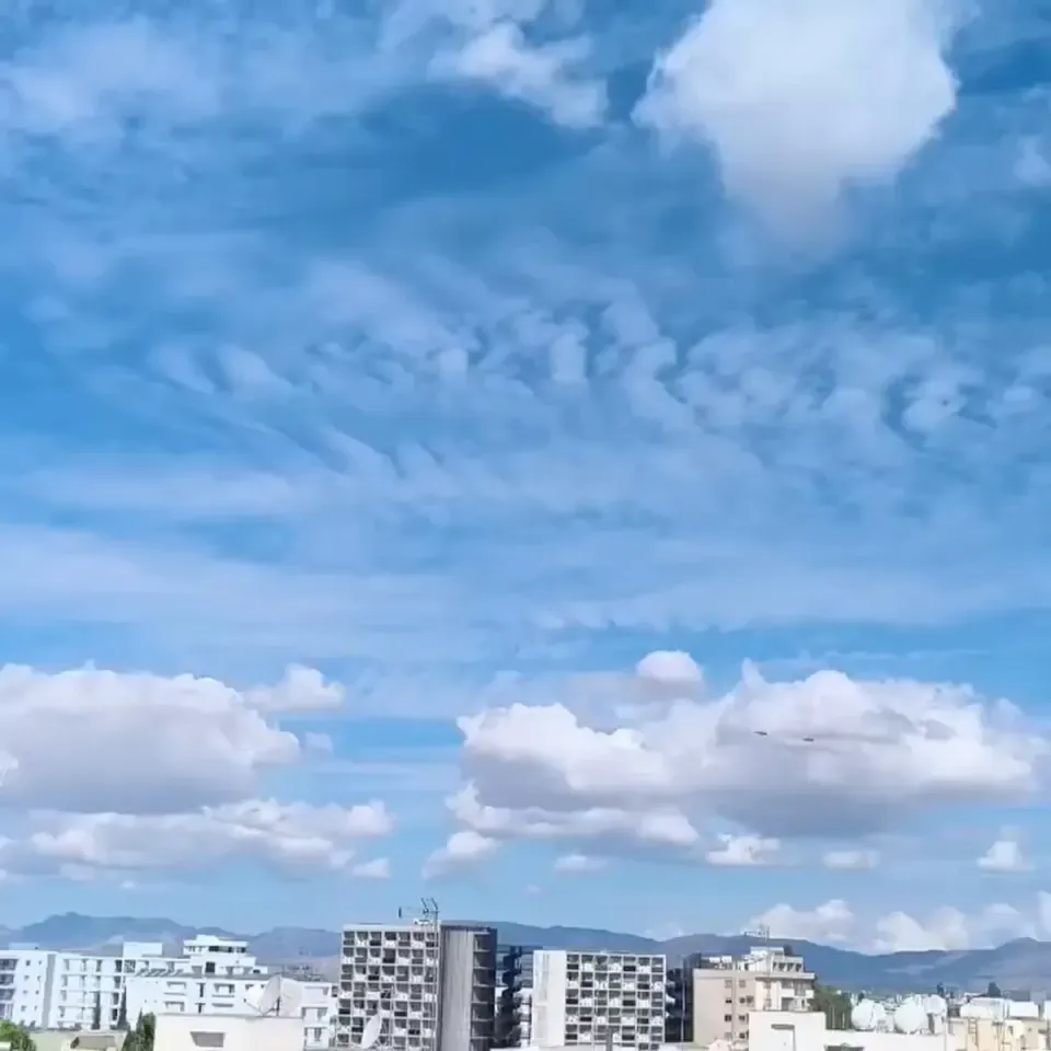 Yunanistan F-16'lar Güney Kıbrıs'ta alçak uçuş yaptı: Bölgede gerilim görseli