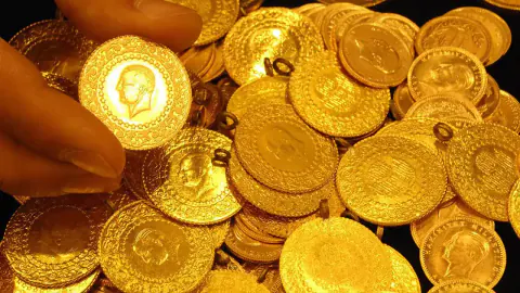 Kapalıçarşı'da altın fiyatları düştü: Gram 6.691 TL, çeyrek 10.917 TL seviyesinde kapanış yaptı