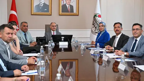 Manisa'da İstihdam Seferberliği: 6 Ayda 15 Bin 358 Kişi İşe Yerleştirildi