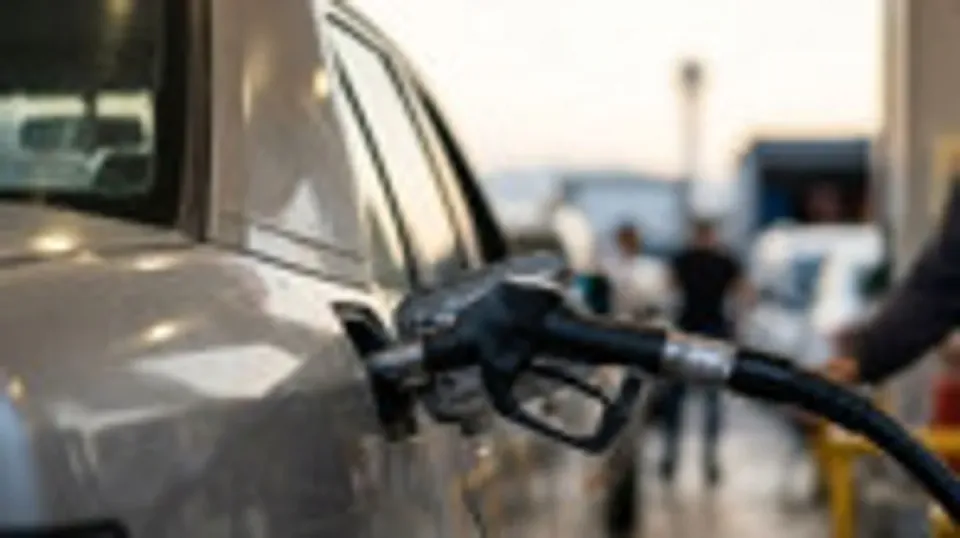 Motorine zam kapıda: 7 Temmuz gece yarısı akaryakıt fiyatları değişiyor görseli