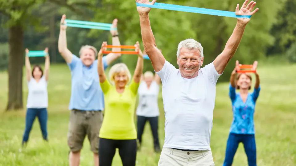 İleri Yaşta Sağlık Sırrı: Haftada 150 Dakika Yürüyüş Yeterli görseli