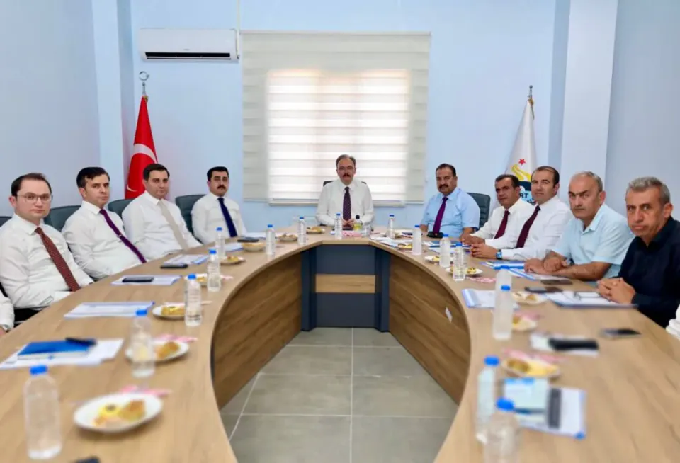 Siirt'te KÖYDES Yatırımları Değerlendirildi: Vali Kızılkaya 'Vatandaş Memnuniyeti Öncelik' görseli