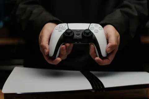 Sony disk üretimi 2028'de bitecek ama azalma oranı %10'a düzeltilmiş
