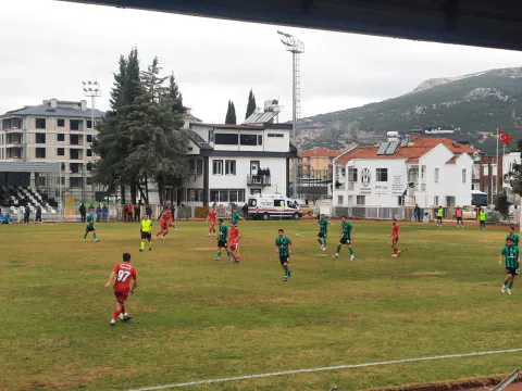 Bucak Belediyespor Oğuzhanspor'da Osman İnal Güven Tazeledi